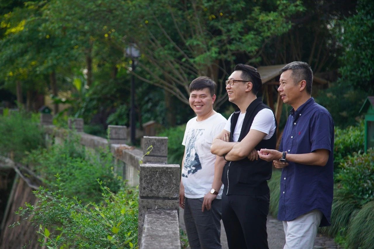 點(diǎn)叁民宿，千島湖坐船賞景豈不詩意？