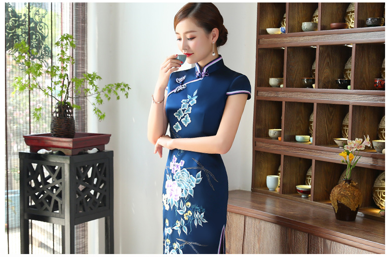 古典氣息繡花旗袍，繡出精致視覺(jué)!