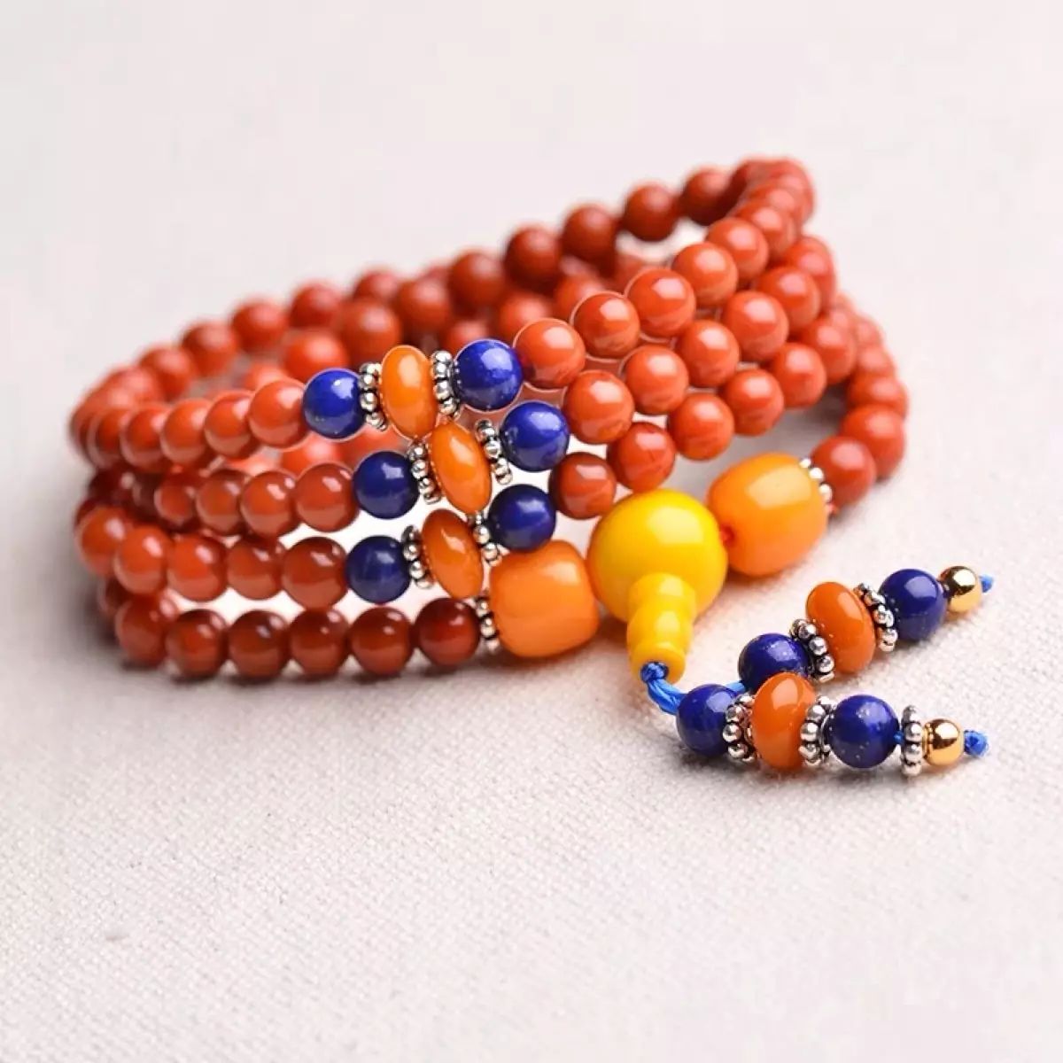 迷戀的紅，南紅手串之美！