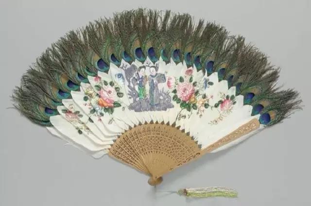 一把扇子風(fēng)情萬(wàn)種：搖出最美的福連文苑！