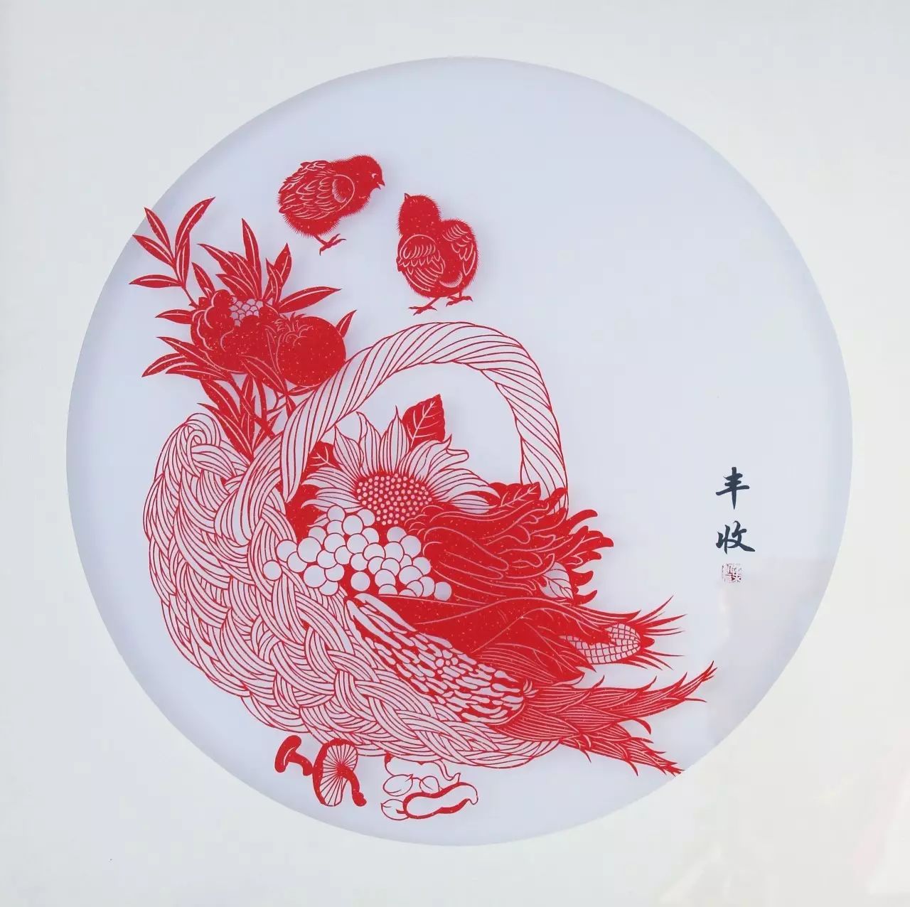 剪紙藝術(shù)作品：一次鏤空一根線條的信仰！