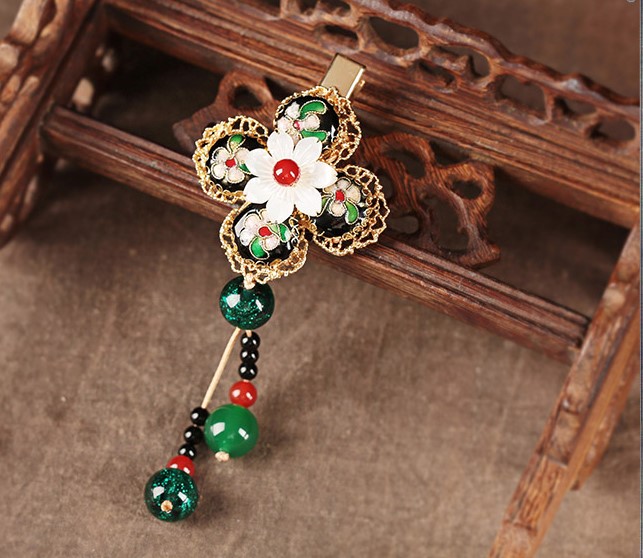 翠華春發(fā)夾，華麗典雅頭飾