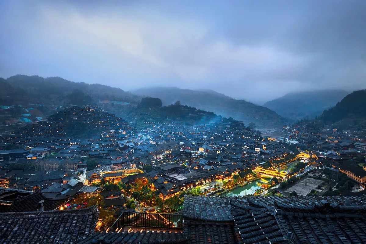 古鎮(zhèn)游玩，有一種說(shuō)走就走的旅行