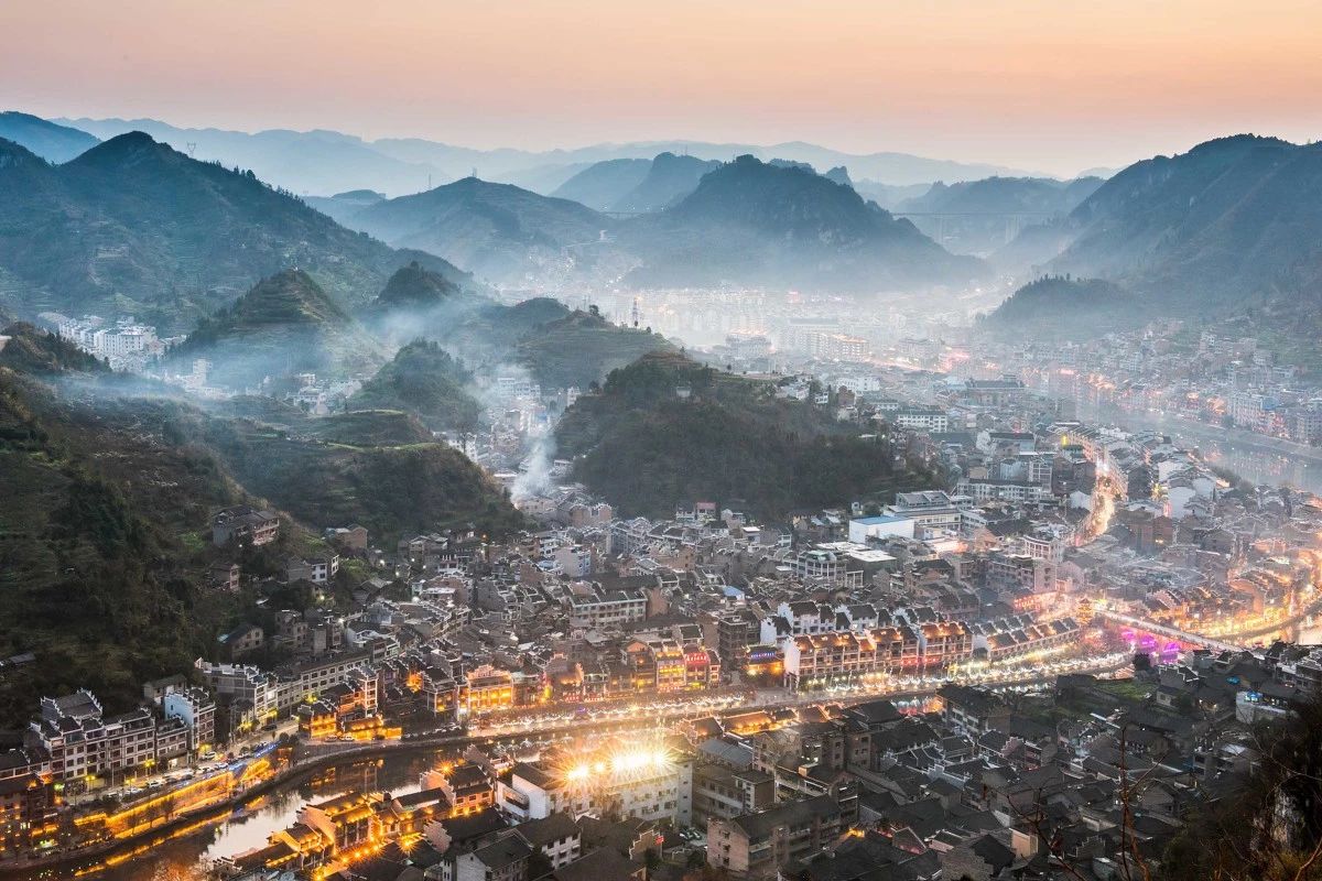 古鎮(zhèn)游玩，有一種說(shuō)走就走的旅行