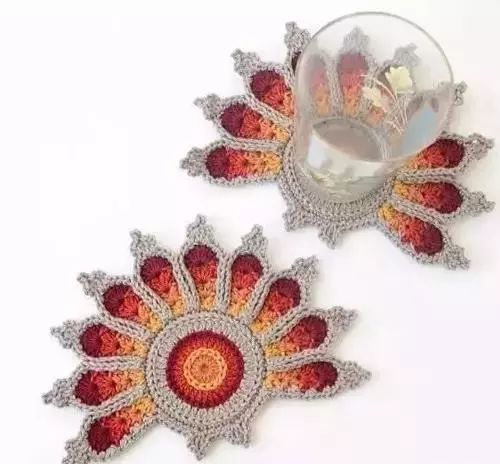 孔雀羽毛編織作品，驚艷眾人！