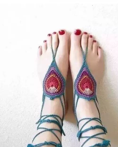 孔雀羽毛編織作品，驚艷眾人！