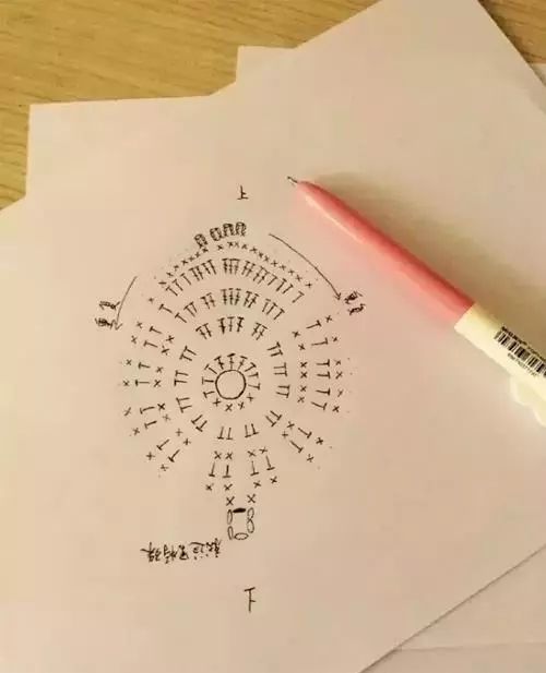 孔雀羽毛編織作品，驚艷眾人！