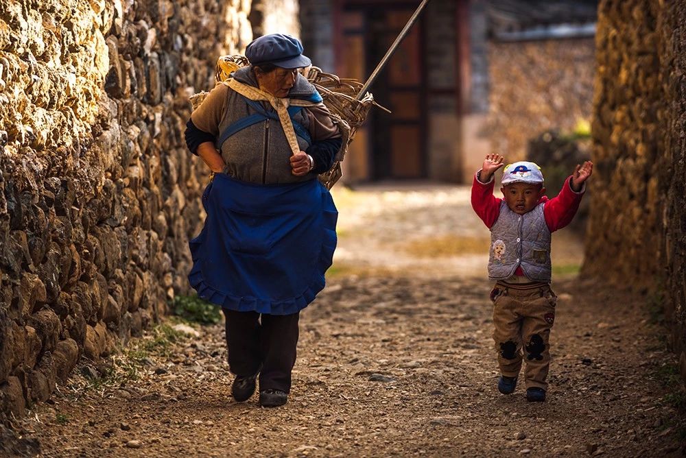麗江·白馬里，千年古城化作最美背景