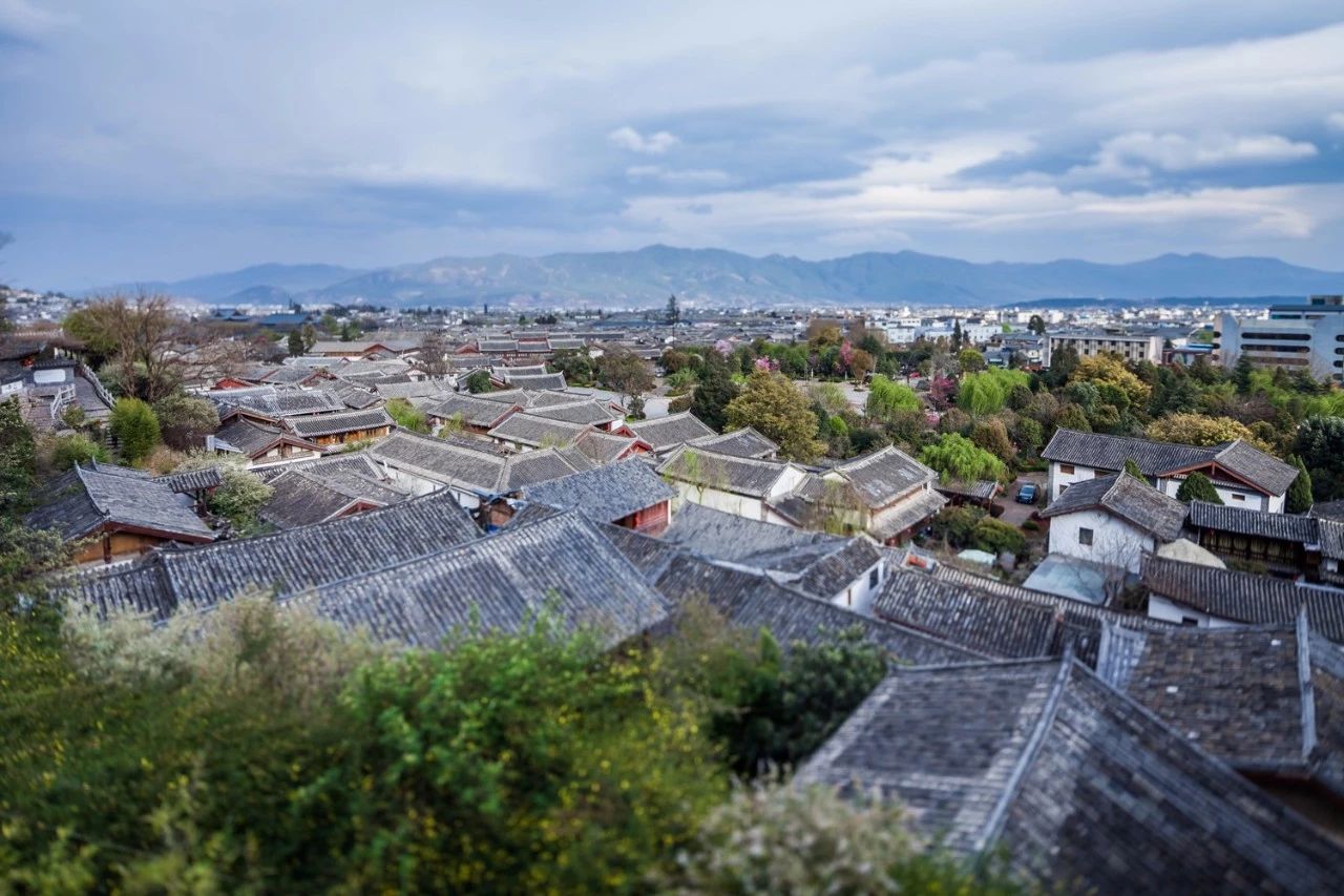 麗江·白馬里，千年古城化作最美背景