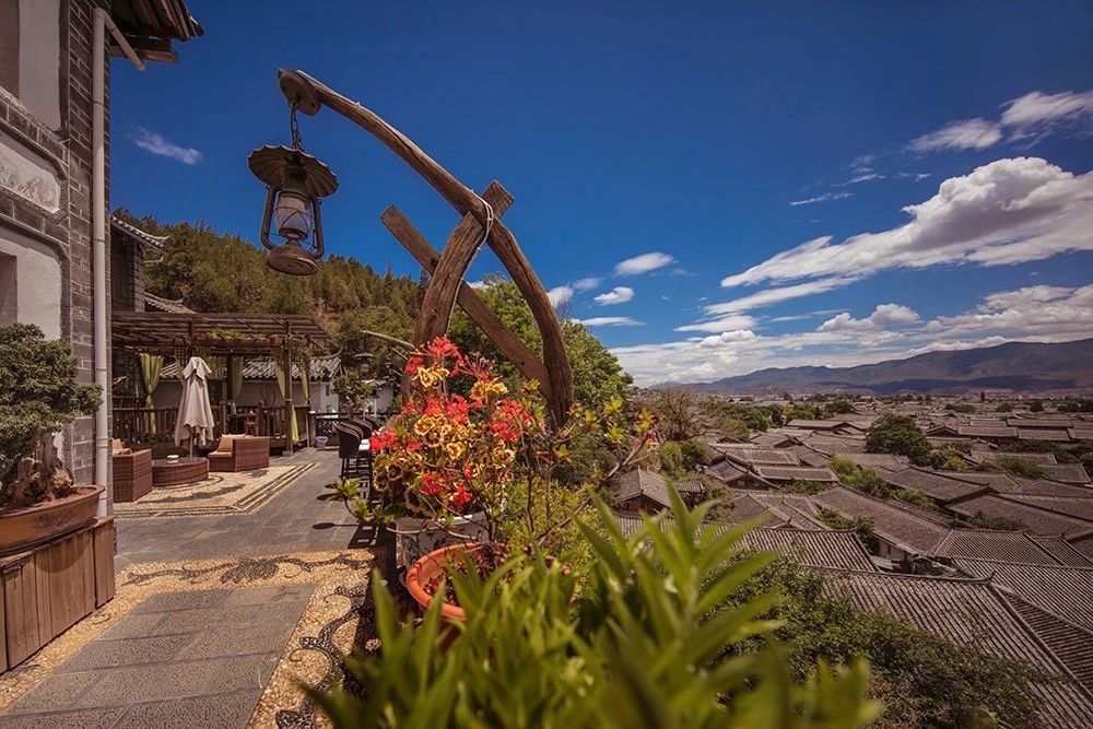 麗江·白馬里，千年古城化作最美背景