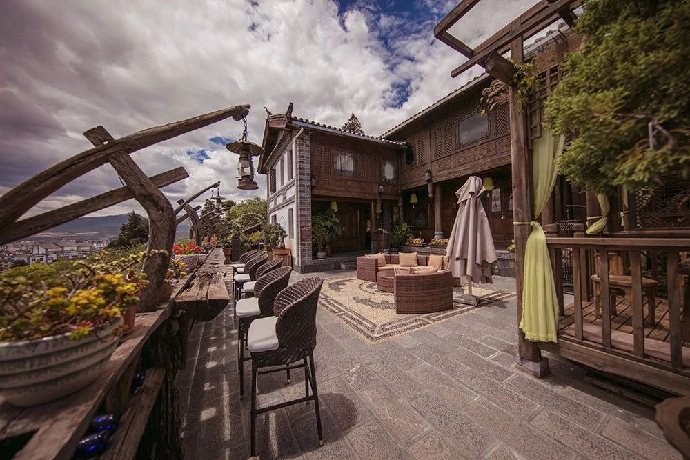 麗江·白馬里，千年古城化作最美背景