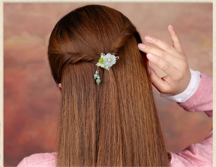 淡綠小花發(fā)夾，小清新古風頭飾