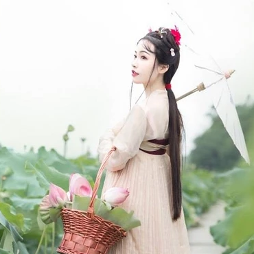 提籃采蓮女生頭像，唯美古風(fēng)真人頭像