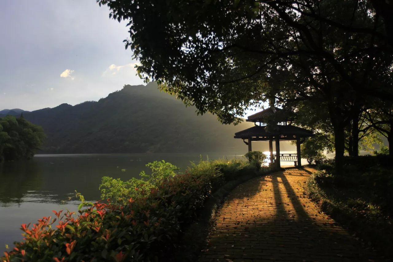 驚艷新中式建筑之美：江南最美的5個(gè)中式酒店