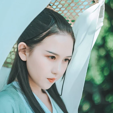清風徐來帶斗笠折扇女生頭像，唯美古風頭像