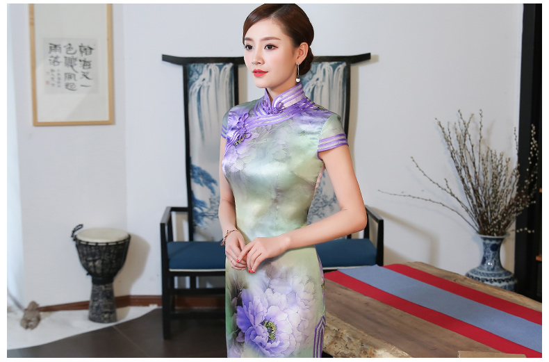 高貴紫清旗袍，唯美嬌艷旗袍裙