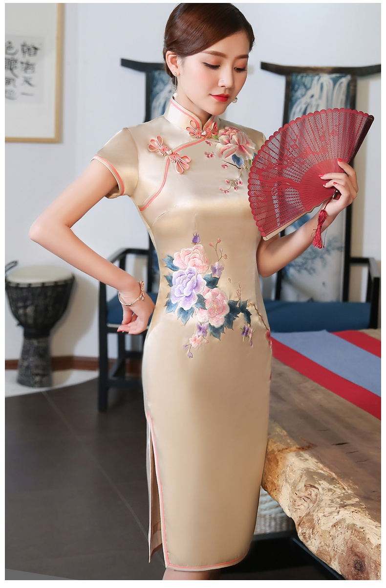 金牡丹刺繡旗袍，復(fù)古唯美旗袍裙