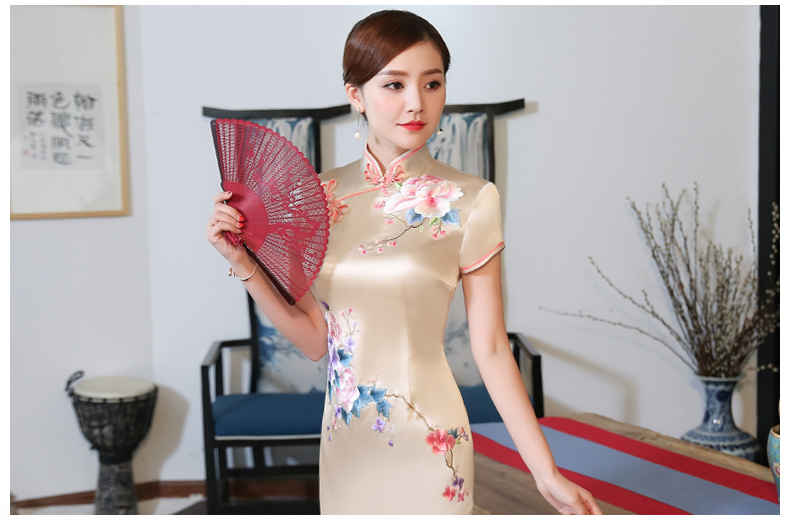 金牡丹刺繡旗袍，復(fù)古唯美旗袍裙