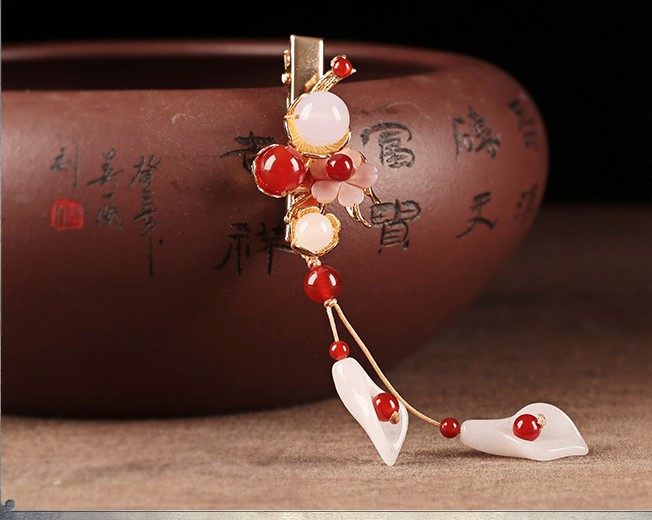 馬蹄蓮吊墜發(fā)夾，優(yōu)雅念初頭飾