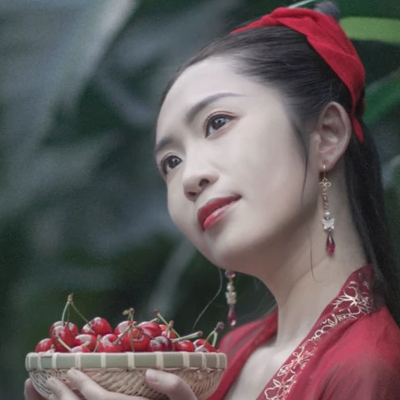 櫻桃紅衣古風(fēng)頭像，嬌艷美人!
