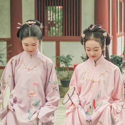 粉衣閨蜜古風頭像，甜甜蜜蜜!