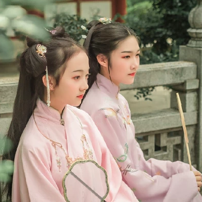 粉衣閨蜜古風頭像，甜甜蜜蜜!