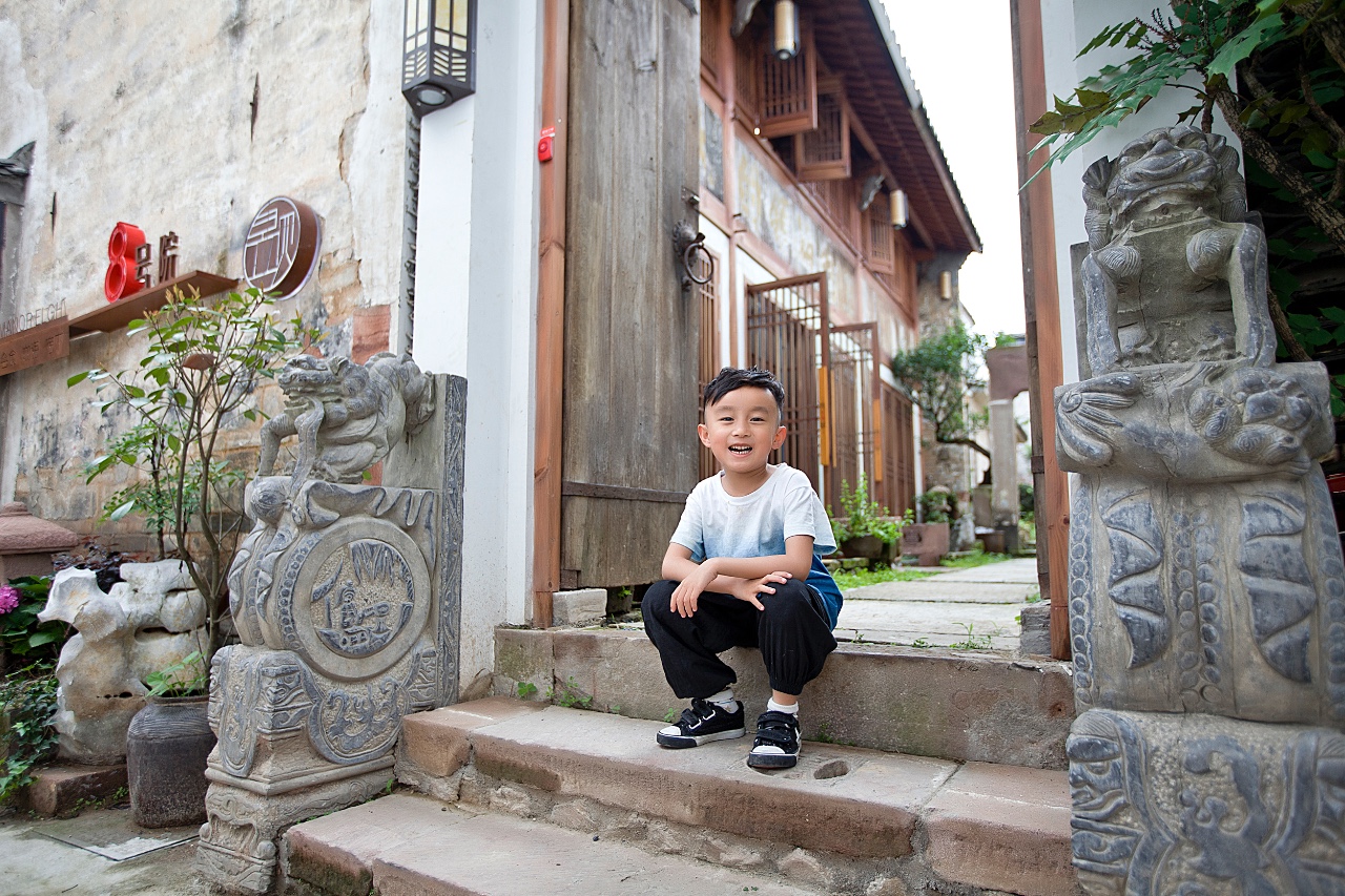 昱見(jiàn)·八號(hào)院，一幅意境悠遠(yuǎn)的江南水墨畫(huà)