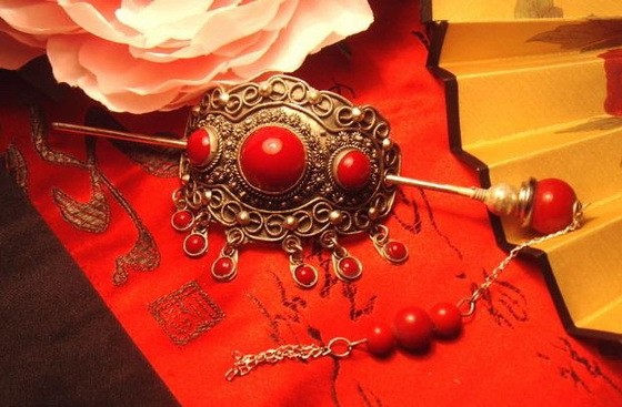 8款優(yōu)雅簪子：一枝古簪執(zhí)手為你綰發(fā)間！