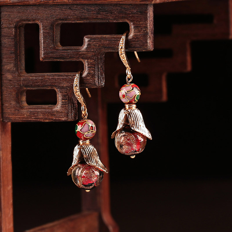 香艷欲滴的古風耳環(huán)，煥發(fā)東方嬌雅風情