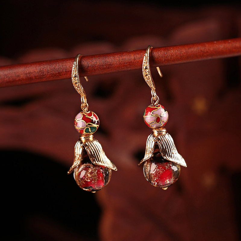 香艷欲滴的古風耳環(huán)，煥發(fā)東方嬌雅風情