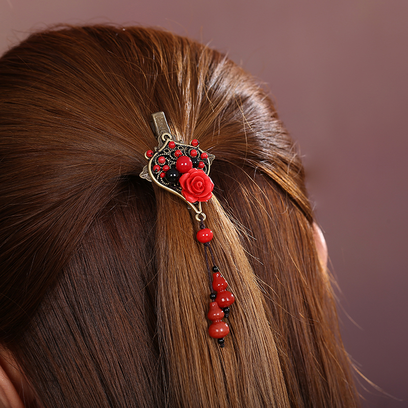 紅色雕漆復(fù)古頭飾，玫瑰花朵發(fā)夾
