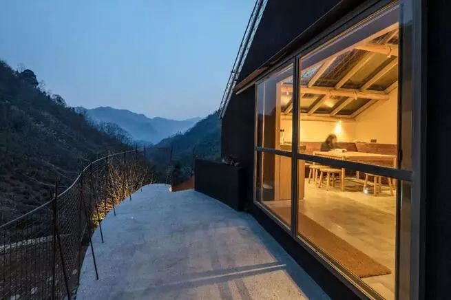 臨安·余來，讓生活重啟