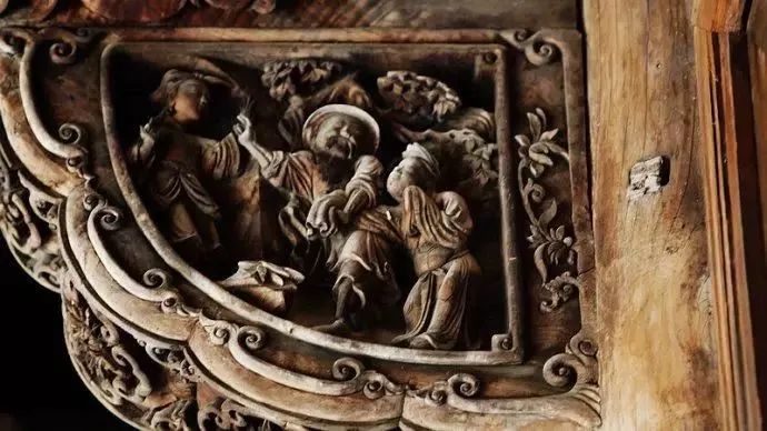 品味木雕藝術(shù)：感受中式老房的匠心之美！