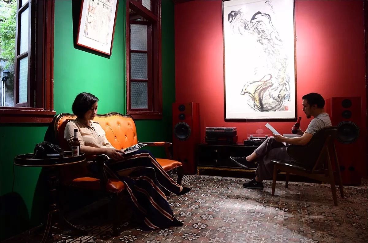 覺園1984，創(chuàng)造一個(gè)時(shí)空錯亂的夢境