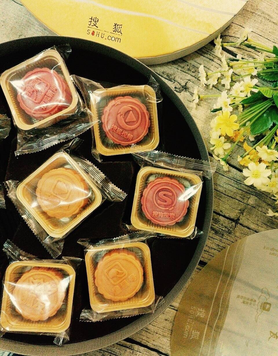 中秋月餅包裝設(shè)計(jì)，創(chuàng)意滿滿的包裝設(shè)計(jì)