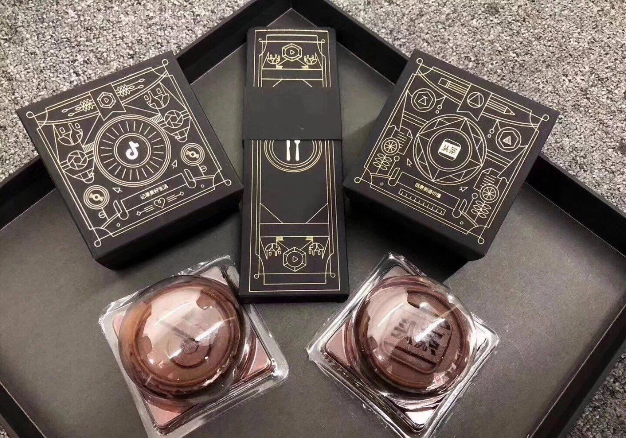 中秋月餅包裝設(shè)計(jì)，創(chuàng)意滿滿的包裝設(shè)計(jì)