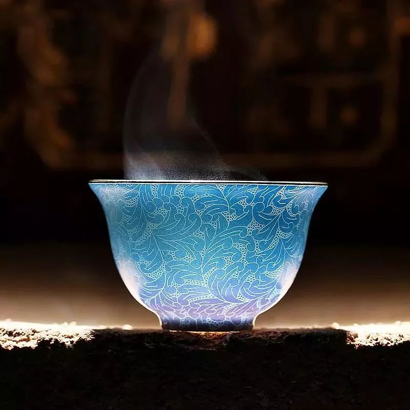 粉彩扒花工藝：細(xì)膩絕妙的陶瓷工藝！