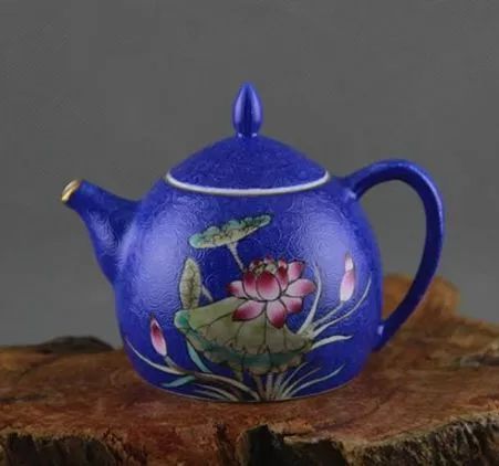 粉彩扒花工藝：細(xì)膩絕妙的陶瓷工藝！