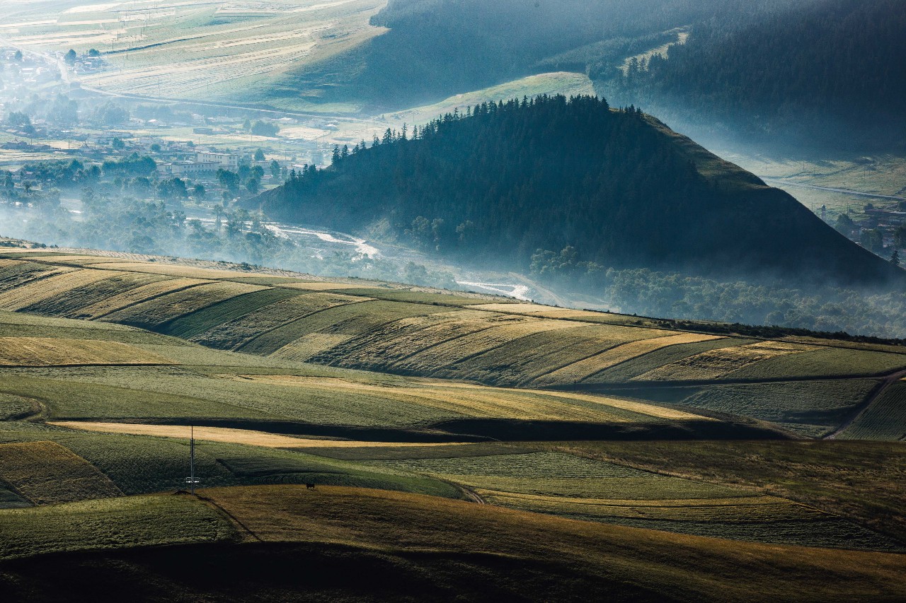 避暑游玩攻略：給這個(gè)炎熱夏日一抹清涼的景色