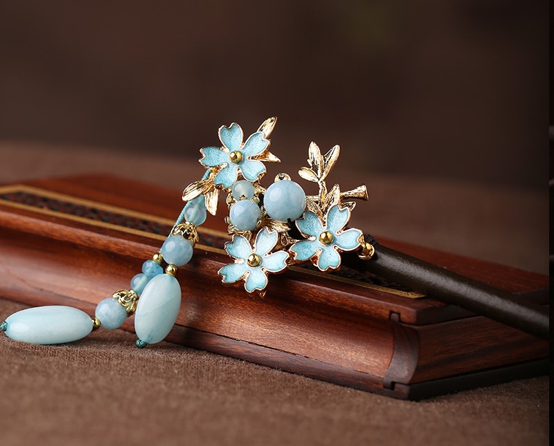 藍色小花發(fā)簪，清秀雅致的古風頭飾