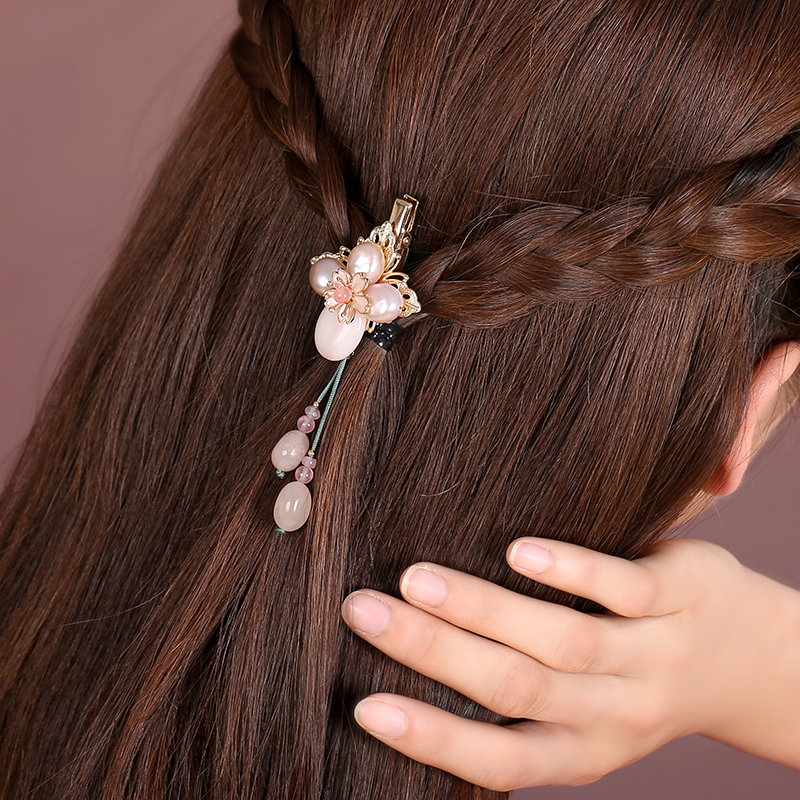 粉嫩珍珠發(fā)夾，淡雅精致的古風(fēng)頭飾