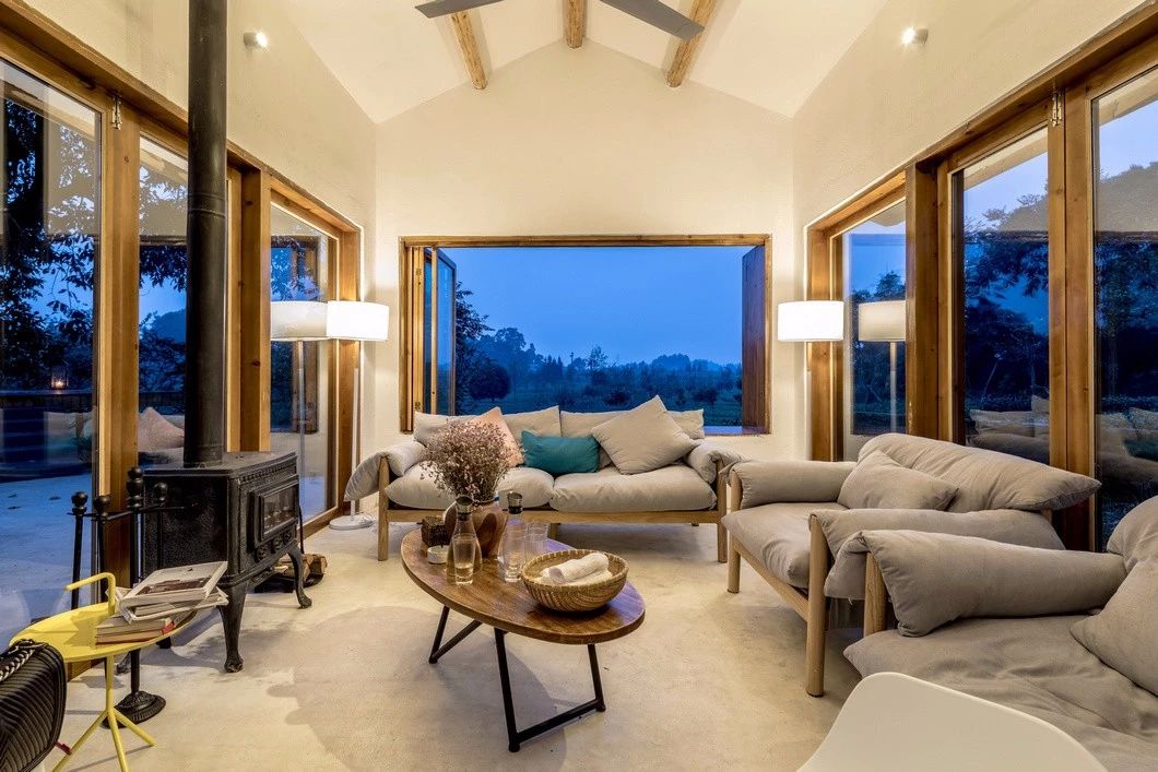 一所茶園里的民宿，過著鄉(xiāng)下悠閑愜意的日子