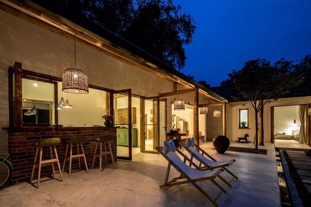 一所茶園里的民宿，過著鄉(xiāng)下悠閑愜意的日子