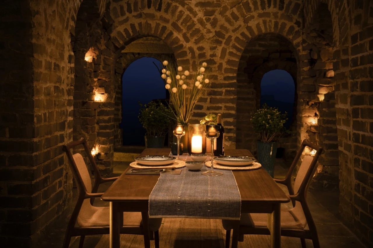 奇屋一夜民宿設(shè)計集合，把民宿開在了長城上