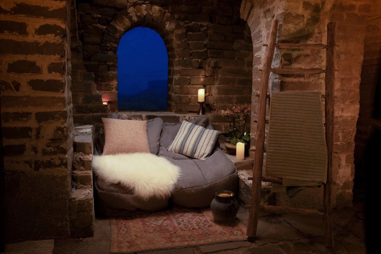 奇屋一夜民宿設(shè)計集合，把民宿開在了長城上