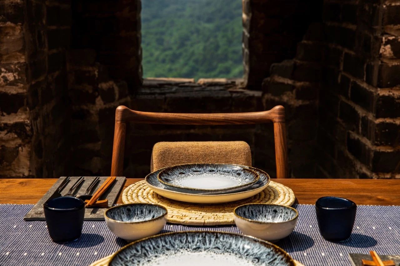 奇屋一夜民宿設(shè)計集合，把民宿開在了長城上