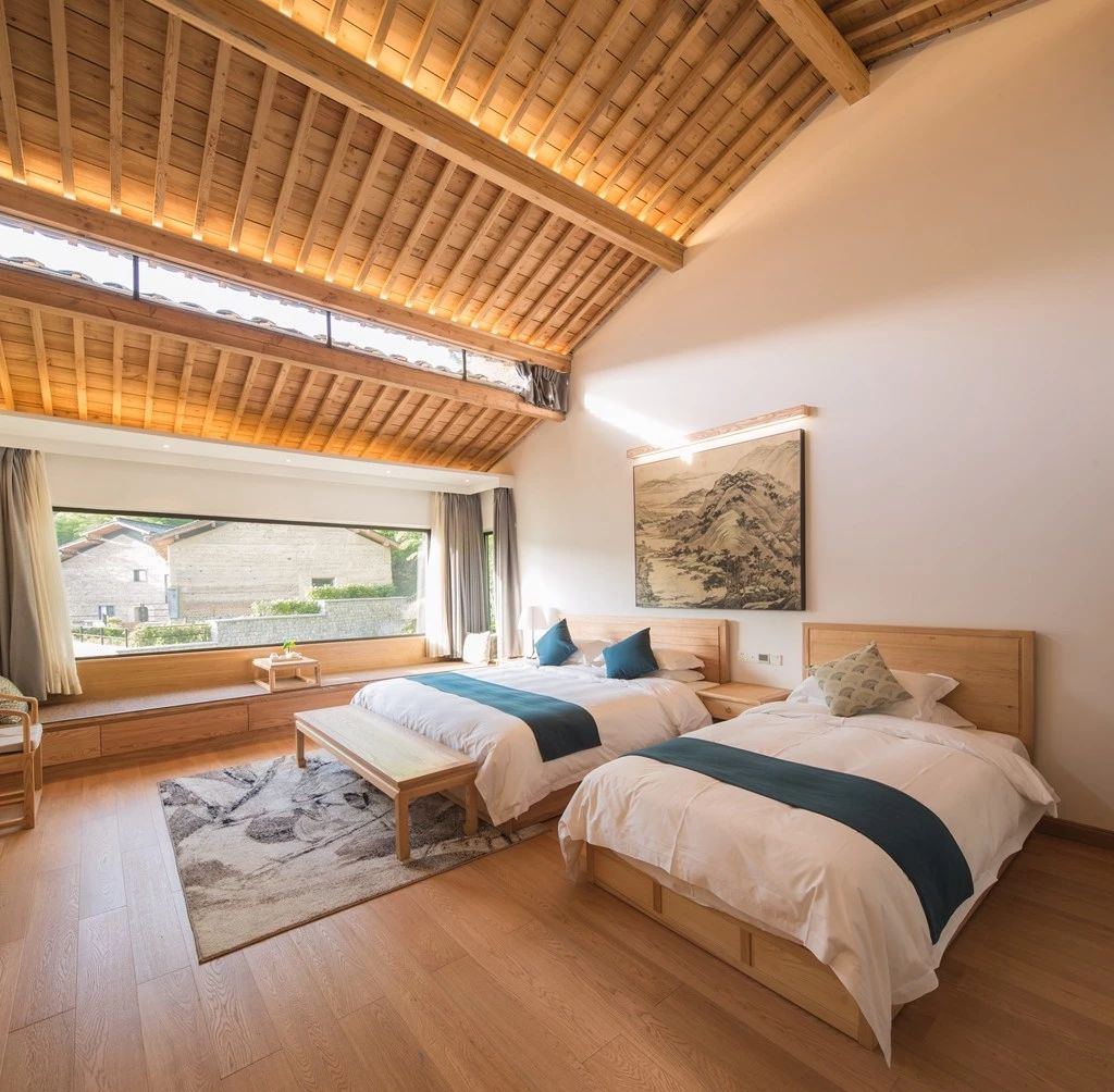 安吉·仁里息心廬，擁泉而居枕山而眠!