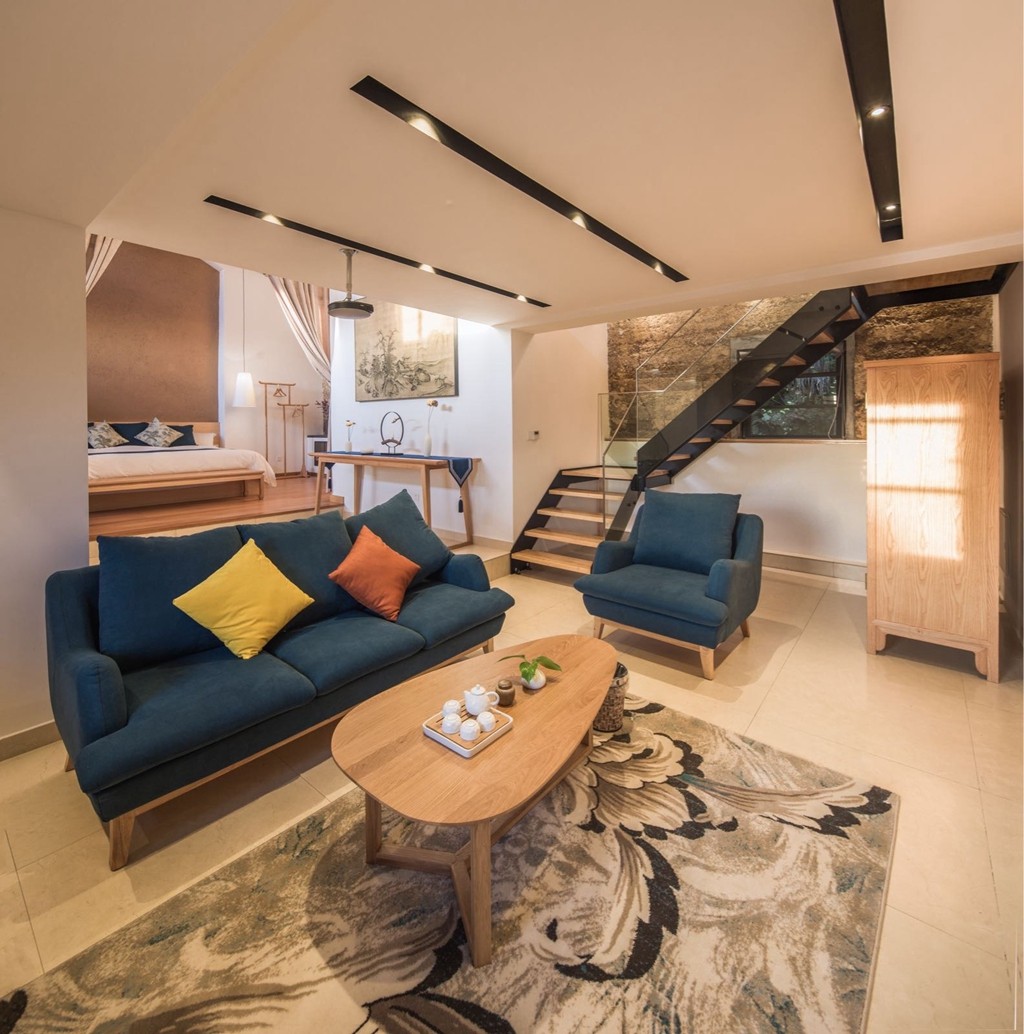 安吉·仁里息心廬，擁泉而居枕山而眠!