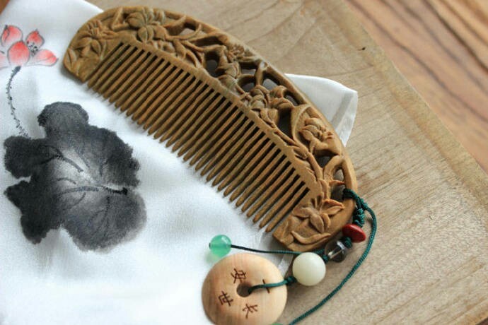 一組古風(fēng)梳子飾品，品味古典韻味之美