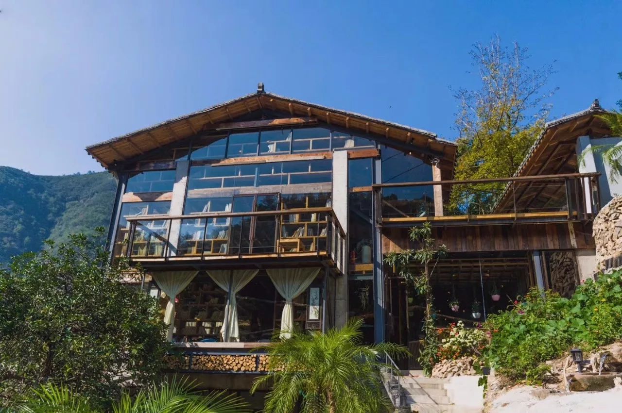 最美大山里的圖書(shū)館，感受美妙的讀書(shū)世界